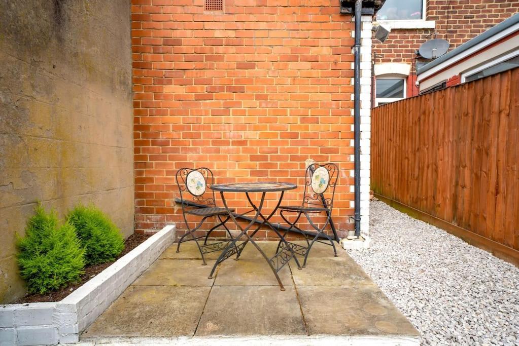 Newly Refurbished 3 Bedroom Townhouse Free Parking * Harrogate