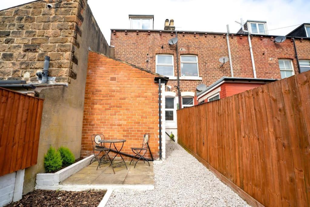 Holiday home Newly Refurbished 3 Bedroom Townhouse Free Parking